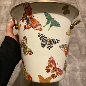 Brand new Mackenzie child’s wine cooler